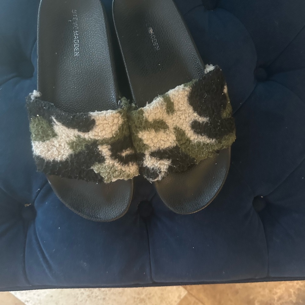 Steve Madden Fuzzy Camouflage Slides